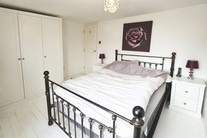 LORDS COTTAGE- click for photo gallery